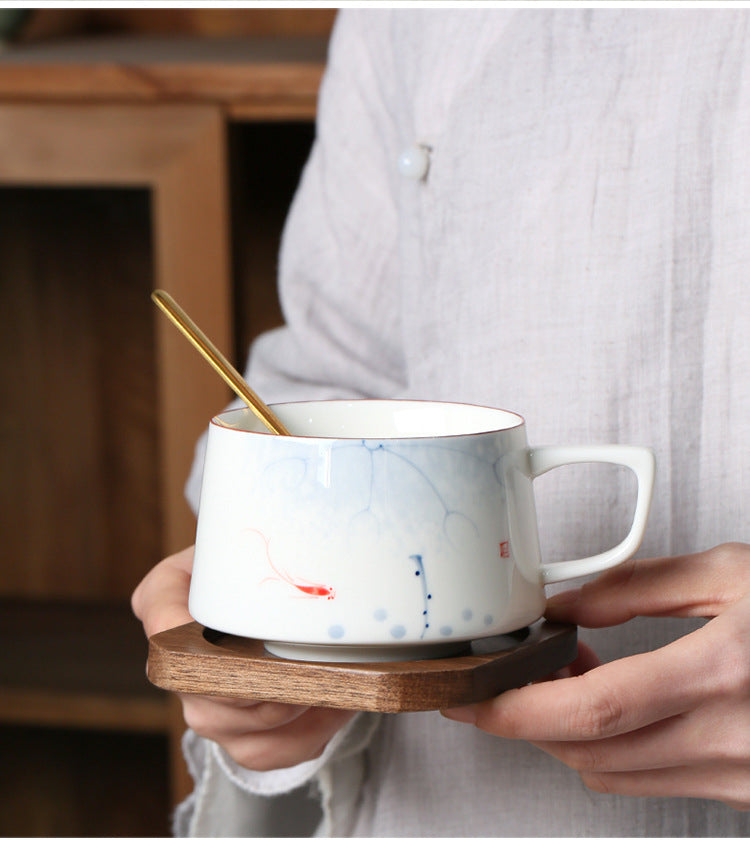 Chinese porcelain, traditional handicraft, hand-painted fish play coffee cup/mug