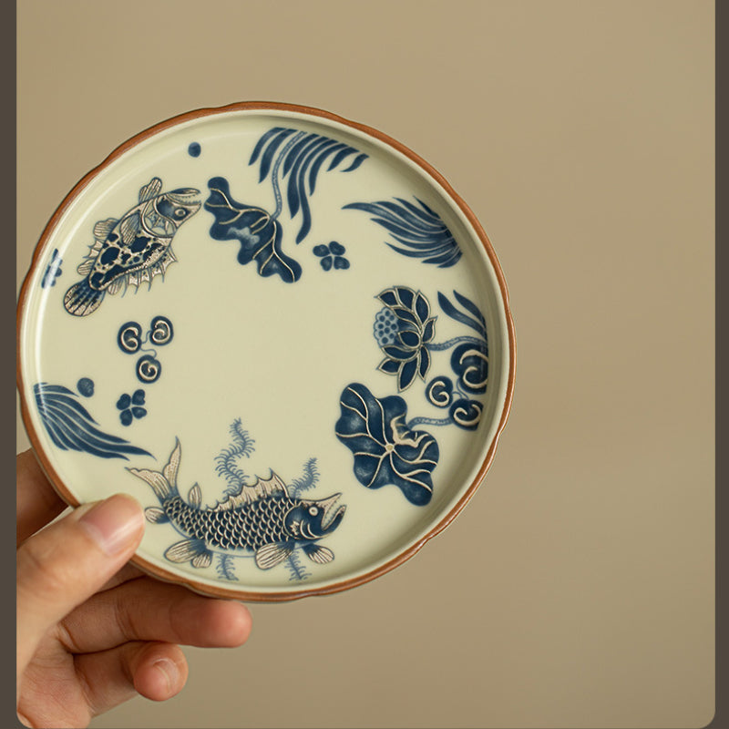 Chinese tea set, Sancai teacup with fish and algae pattern